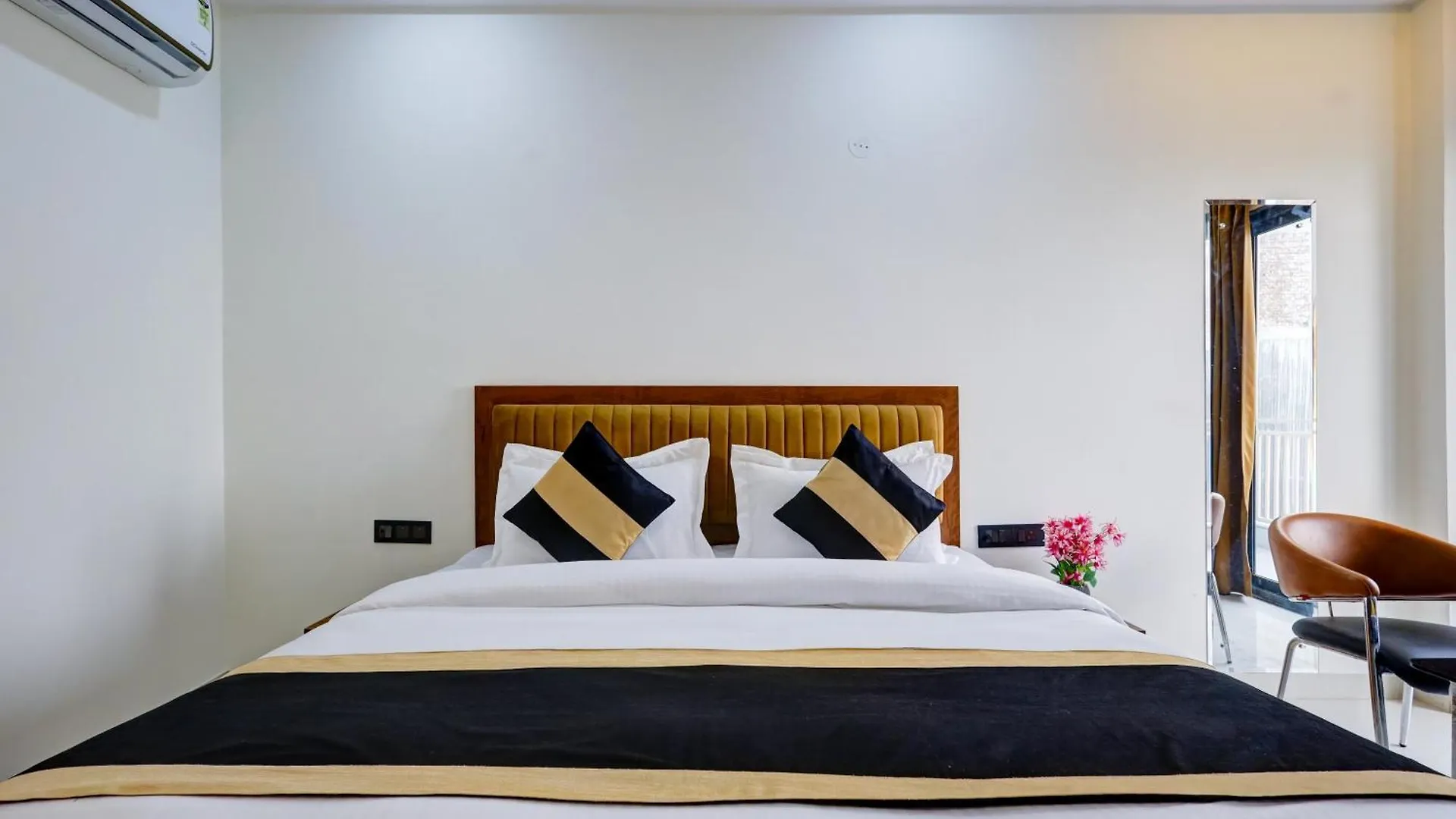 Hotel Royal Residency - Medanta Gurgáon